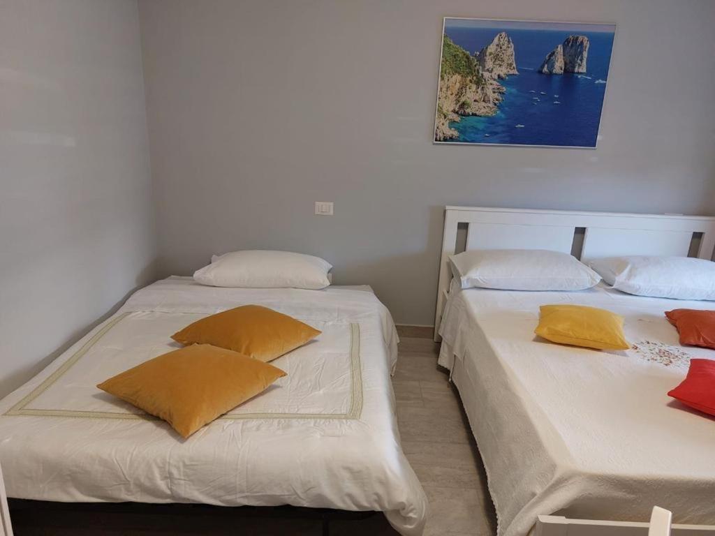 Studio Apartment Angelo - Free Private Parking 萨尔诺 外观 照片